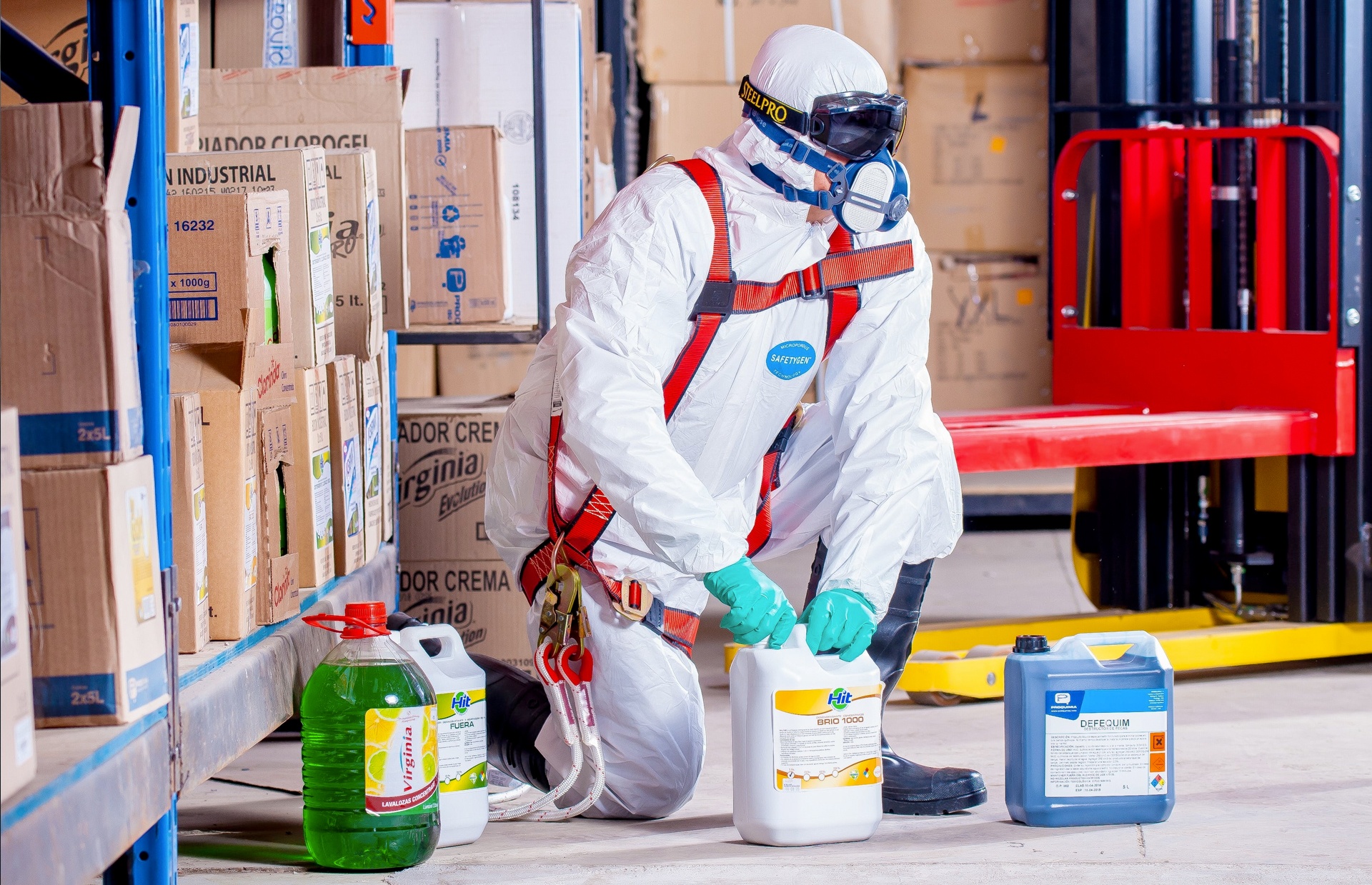 Risks When Handling Chemicals In The Workplace Dr B